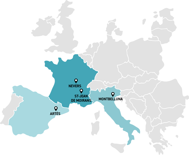 Carte de l'europe mettant en valeur la France, l'Italie et l'Espagne. Des points géographiques sont indiqués pour les villes de Saint Jean de Moirans, Montebelluna, Nevers et Artes